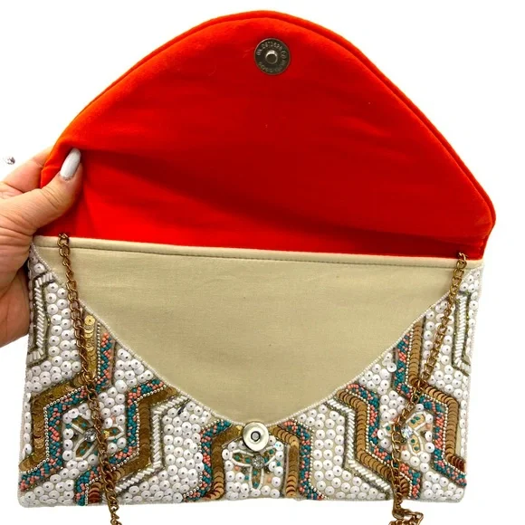 NWOT BEADED PURSE - Picture 4 of 5